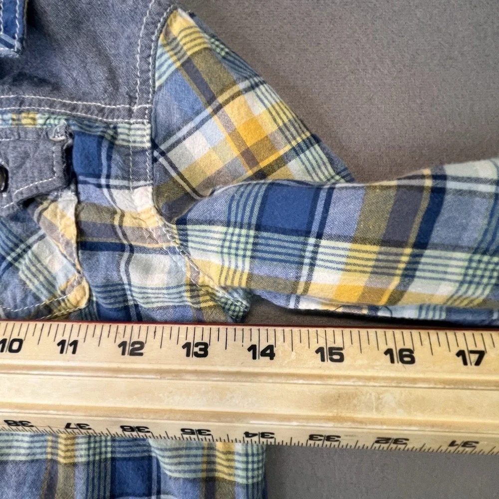 Genuine Kids by OshKosh B'gosh Plaid Button-down Long-Sleeve Shirt - Size 6